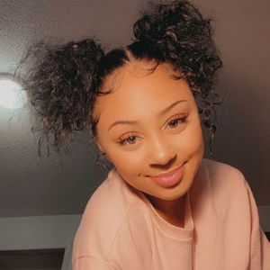 Meet your Posher, 700